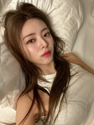 Itzy All In Us OnlyFans Leaked Free Thumbnail Picture - #iypB59mpz1
