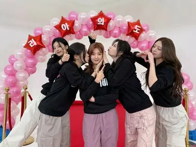 Itzy All In Us OnlyFans Leaked Free Thumbnail Picture - #jLnNFG91jY
