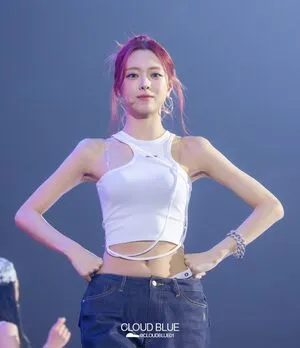 Itzy All In Us OnlyFans Leaked Free Thumbnail Picture - #jc2hLx9Azc