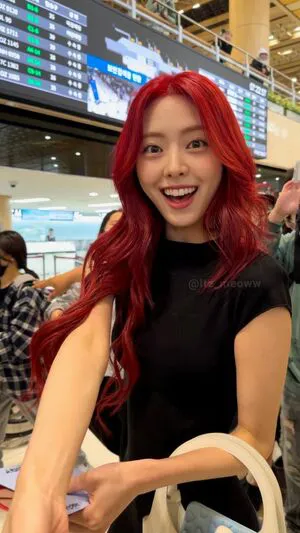Itzy All In Us OnlyFans Leaked Free Thumbnail Picture - #jpuvKJr9fS