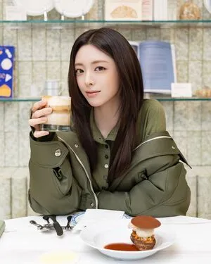 Itzy All In Us OnlyFans Leaked Free Thumbnail Picture - #jwUnse9lcJ