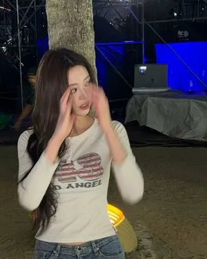 Itzy All In Us OnlyFans Leaked Free Thumbnail Picture - #k2OzGFsuZb