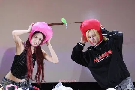 Itzy All In Us OnlyFans Leaked Free Thumbnail Picture - #lmu2Patxw8