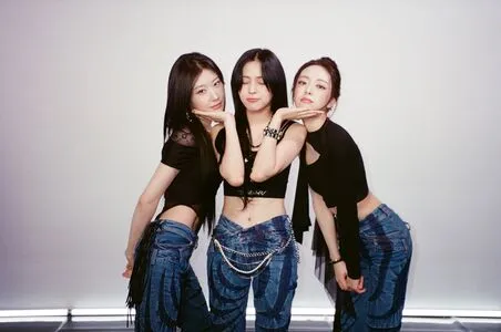 Itzy All In Us OnlyFans Leaked Free Thumbnail Picture - #nZOrvnKSQH