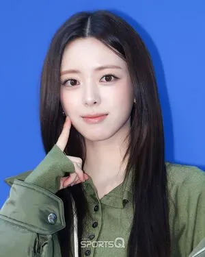 Itzy All In Us OnlyFans Leaked Free Thumbnail Picture - #ndhy8Gh8fg