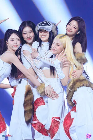 Itzy All In Us OnlyFans Leaked Free Thumbnail Picture - #pkntCydAGl