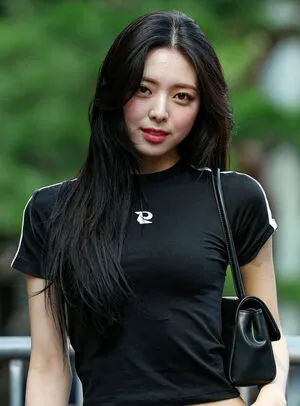 Itzy All In Us OnlyFans Leaked Free Thumbnail Picture - #rp32IyBVSQ