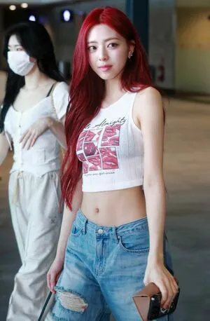 Itzy All In Us OnlyFans Leaked Free Thumbnail Picture - #uhIn42TiF9