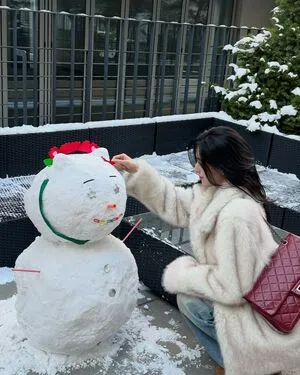 Itzy All In Us OnlyFans Leaked Free Thumbnail Picture - #vh2sqk3tdD