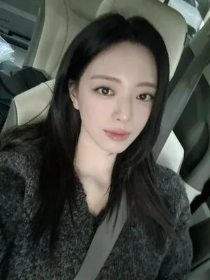 Itzy All In Us OnlyFans Leaked Free Thumbnail Picture - #xAXehVWnXF