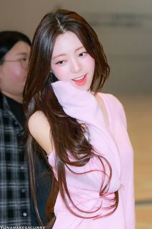 Itzy All In Us OnlyFans Leaked Free Thumbnail Picture - #xKDXBXTBLd