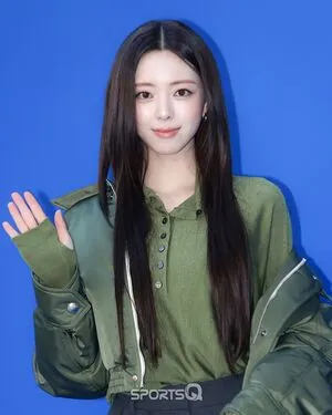 Itzy All In Us OnlyFans Leaked Free Thumbnail Picture - #xpryw7wGHC