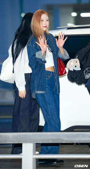 Itzy All In Us OnlyFans Leaked Free Thumbnail Picture - #yv9VDPISjO
