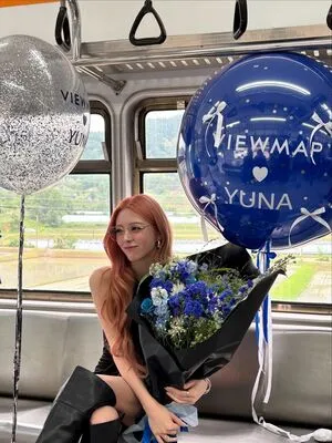 Itzy All In Us OnlyFans Leaked Free Thumbnail Picture - #z4q28i4B19