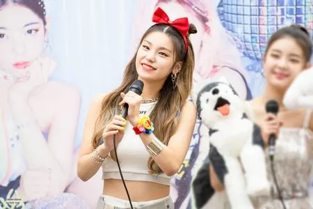 ITZY OnlyFans Leaked Free Thumbnail Picture - #jqzf0WYBAE