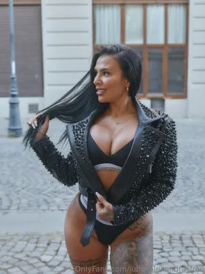 Iuhasalexandra Free OnlyFans Leaked Free Thumbnail Picture - #2D9wf8Yng3