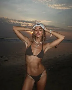 Iuliana Beregoi OnlyFans Leaked Free Thumbnail Picture - #3b7pikt1Or