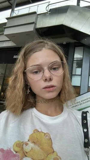 Ivasimmetria OnlyFans Leaked Free Thumbnail Picture - #F7LHTIDEBb