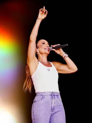 Ivete Sangalo OnlyFans Leaked Free Thumbnail Picture - #x9zzn0Dkjg