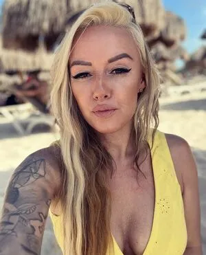 Ivi OnlyFans Leaked Free Thumbnail Picture - #g99D2Jxyp0