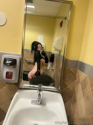 Ivianna Aria OnlyFans Leaked Free Thumbnail Picture - #xN85OYOAVa