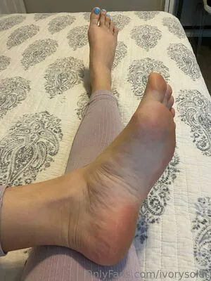 Ivorysoles OnlyFans Leaked Free Thumbnail Picture - #c0bYCH3Be8