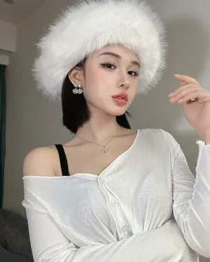 Ivy Ai Lin20 OnlyFans Leaked Free Thumbnail Picture - #n17SmCD6wL