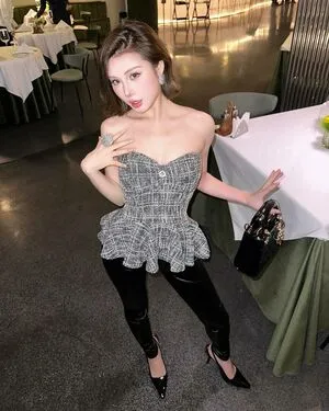 Ivy Ai Lin20 OnlyFans Leaked Free Thumbnail Picture - #x0xy2bAyAi