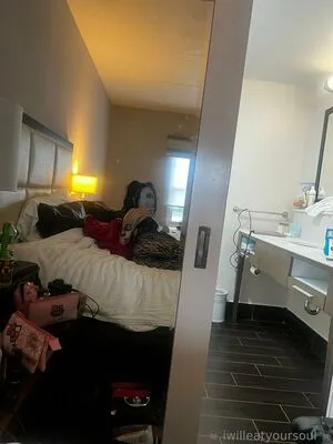 Iwilleatyoursoul OnlyFans Leaked Free Thumbnail Picture - #pocMH6YZWB