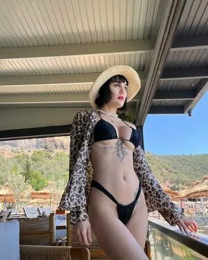 Iz Bendim OnlyFans Leaked Free Thumbnail Picture - #X6TmKig4vJ