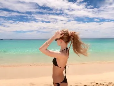 Iza And Elle OnlyFans Leaked Free Thumbnail Picture - #0chpZJqKzf