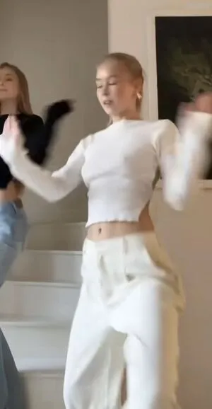 Iza And Elle OnlyFans Leaked Free Thumbnail Picture - #wKlZYLs4KQ
