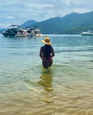 Iza Cantora OnlyFans Leaked Free Thumbnail Picture - #3lyFn7NCiy