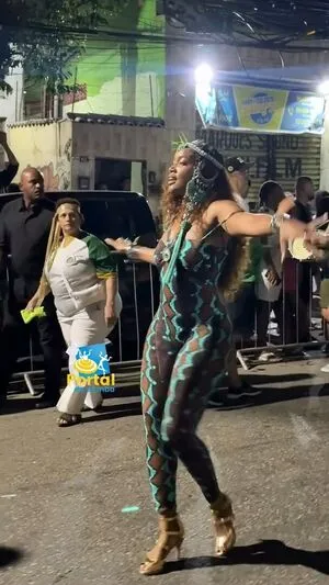 Iza Cantora OnlyFans Leaked Free Thumbnail Picture - #4brBXur9tB