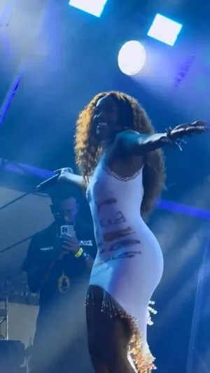 Iza Cantora OnlyFans Leaked Free Thumbnail Picture - #673AKGG7cS