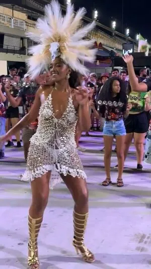 Iza Cantora OnlyFans Leaked Free Thumbnail Picture - #8VSfqRyQU9