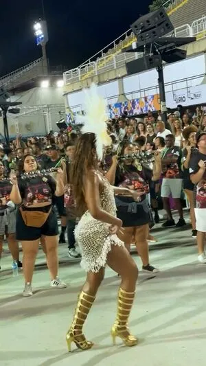 Iza Cantora OnlyFans Leaked Free Thumbnail Picture - #8wR32ddFCI