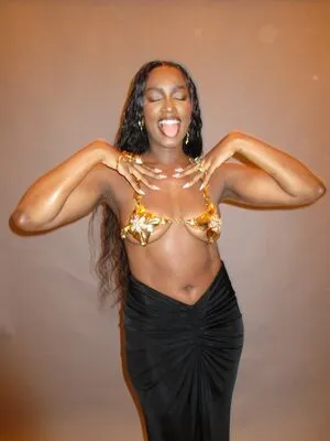 Iza Cantora OnlyFans Leaked Free Thumbnail Picture - #JL7A43VYGg