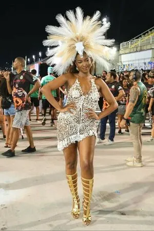 Iza Cantora OnlyFans Leaked Free Thumbnail Picture - #PE4HHDtri6