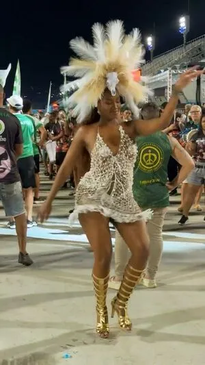 Iza Cantora OnlyFans Leaked Free Thumbnail Picture - #d6JTlsxLO1