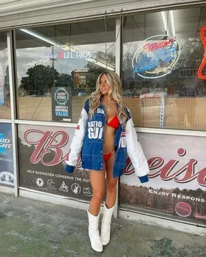 Iza Leslie OnlyFans Leaked Free Thumbnail Picture - #2y7C1eoYP7