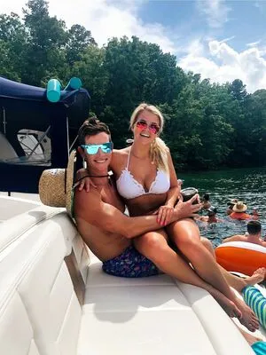 Iza Leslie OnlyFans Leaked Free Thumbnail Picture - #ALAtLea7ny