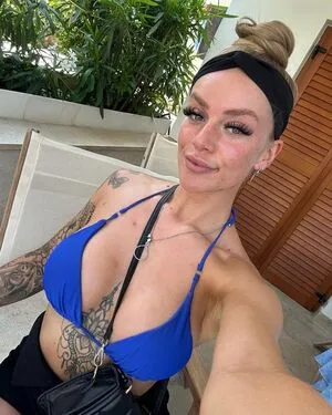Iza Nijenhuis OnlyFans Leaked Free Thumbnail Picture - #pG3V0OTIGj