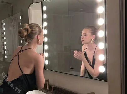 Izaandelle OnlyFans Leaked Free Thumbnail Picture - #CvdCncQ4F8