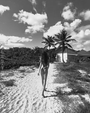 Izabel Goulart OnlyFans Leaked Free Thumbnail Picture - #A5XGPjLLl8