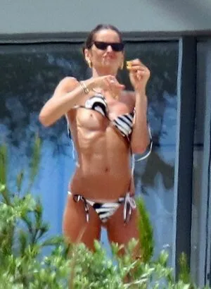 Izabel Goulart OnlyFans Leaked Free Thumbnail Picture - #GbAbfPz3Vz