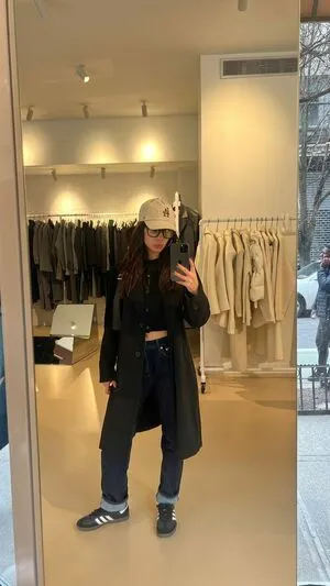 Izabella Alvarez OnlyFans Leaked Free Thumbnail Picture - #ciezwg2zC5
