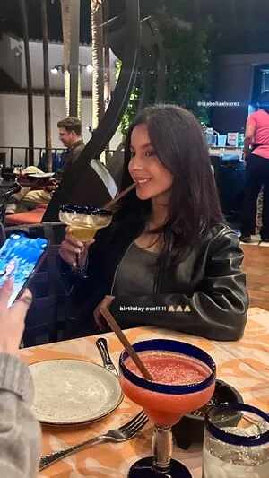 Izabella Alvarez OnlyFans Leaked Free Thumbnail Picture - #oZFWdezhXn