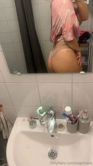 Izaprivata OnlyFans Leaked Free Thumbnail Picture - #SwFAIIhGaP