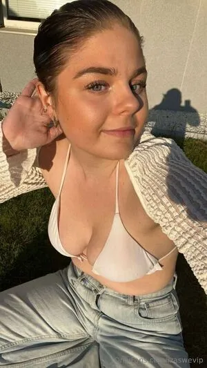 Izaswevip OnlyFans Leaked Free Thumbnail Picture - #zOwQweaXs4